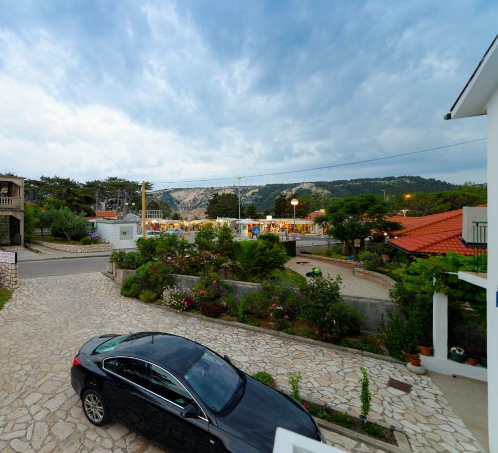 Apartments Arbis โลปาร์ ภายนอก รูปภาพ